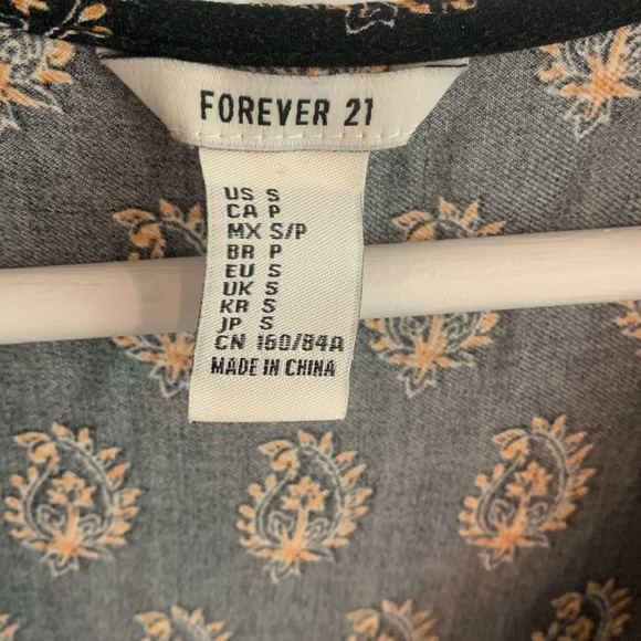 Forever 21 Women’s button down dress, size S - Picture 2 of 6